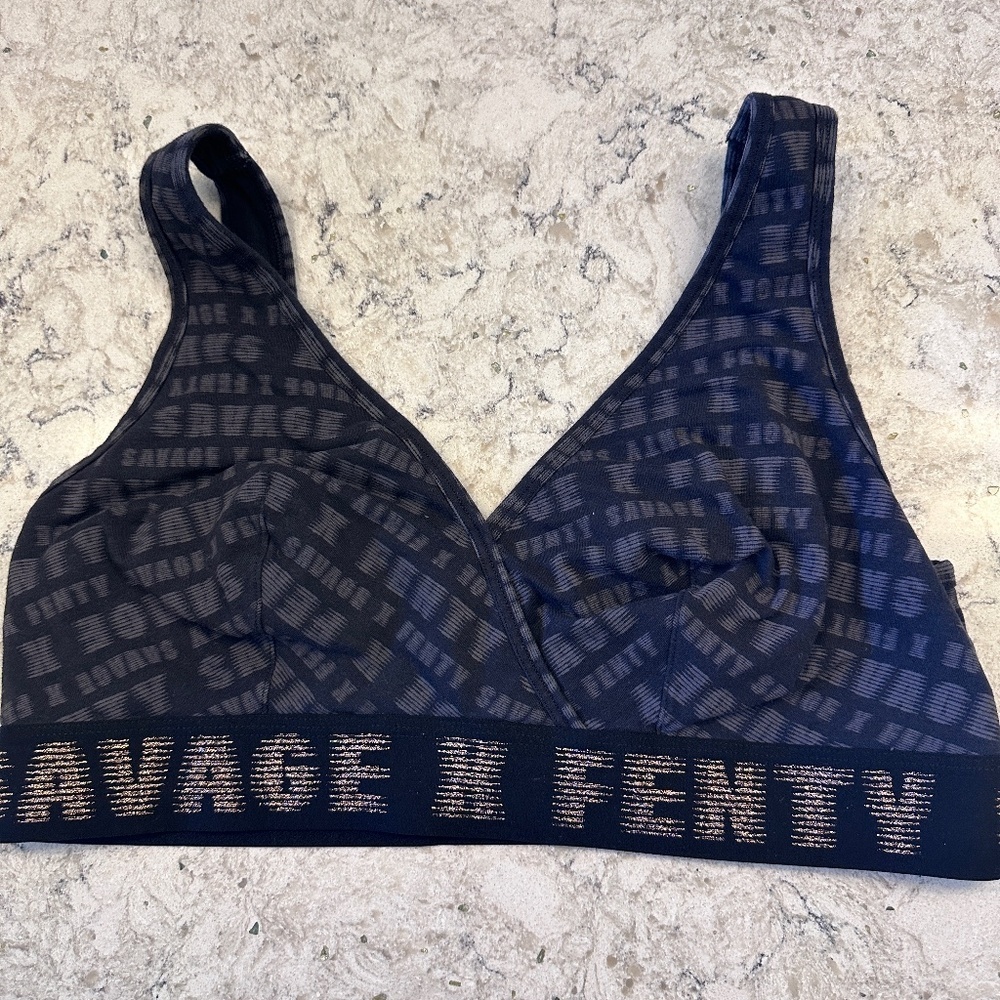 Savage  x ‎ Fenty sports bra  Large